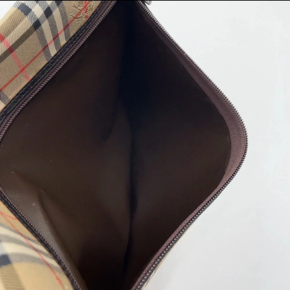 Auth Burberry Nova Check Shadow Horse Canvas Beige Clutch bag